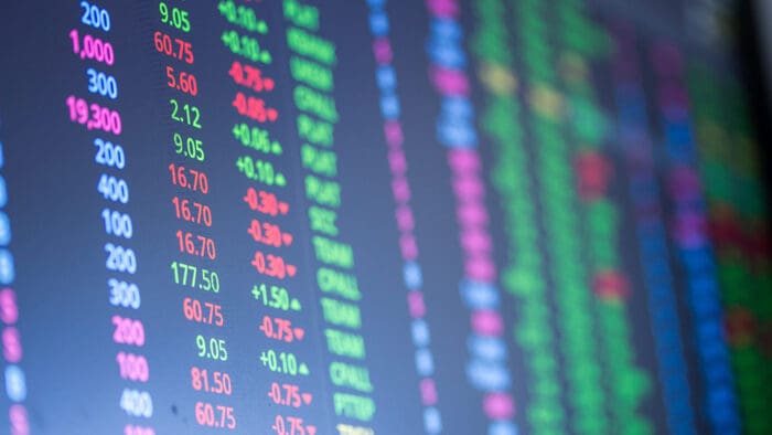 Short-Dated Index Options: An Alternative to Futures?