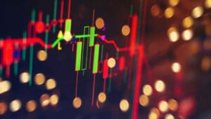 Chewy Shares Drop Despite Beating Analyst Expectations