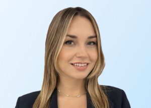 headshot Elizaveta Gridneva